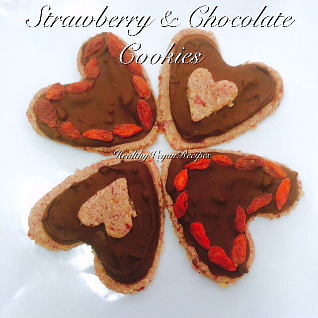 Strawberry & Chocolate Cookies